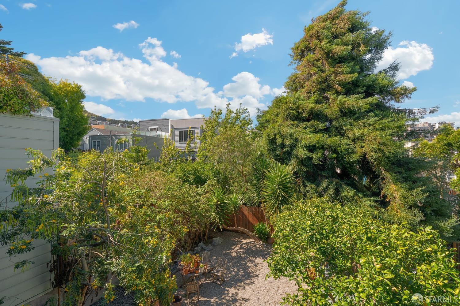 Photo #4: 426116329 Listing: Photo #4