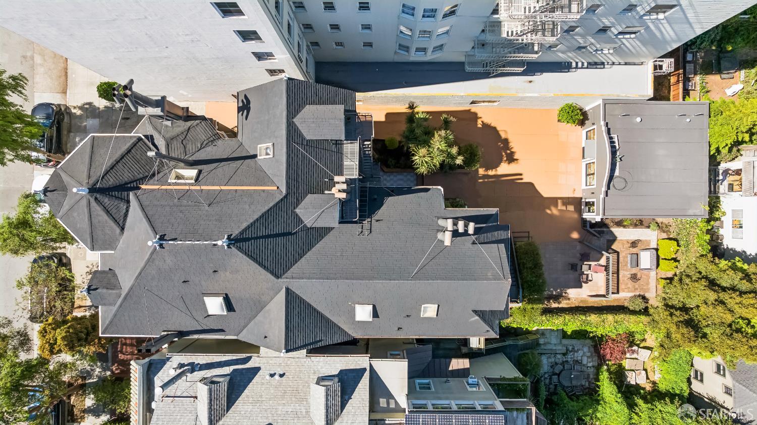 Detail Gallery Image 11 of 16 For 1756 Broadway St, San Francisco,  CA 94123 - – Beds | – Baths