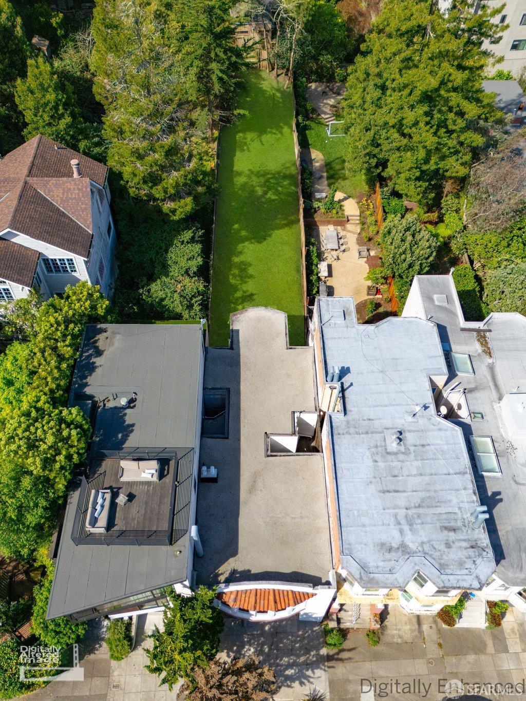 Detail Gallery Image 2 of 27 For 1577 Shrader St, San Francisco,  CA 94117 - 3 Beds | 1 Baths