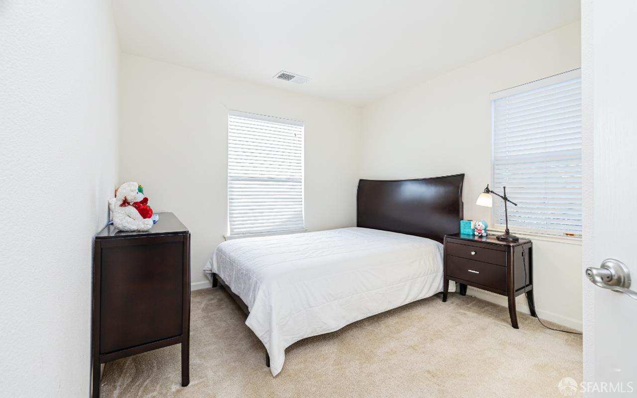 Detail Gallery Image 9 of 12 For 16449 Liberty St, San Leandro,  CA 94578 - 3 Beds | 2/1 Baths