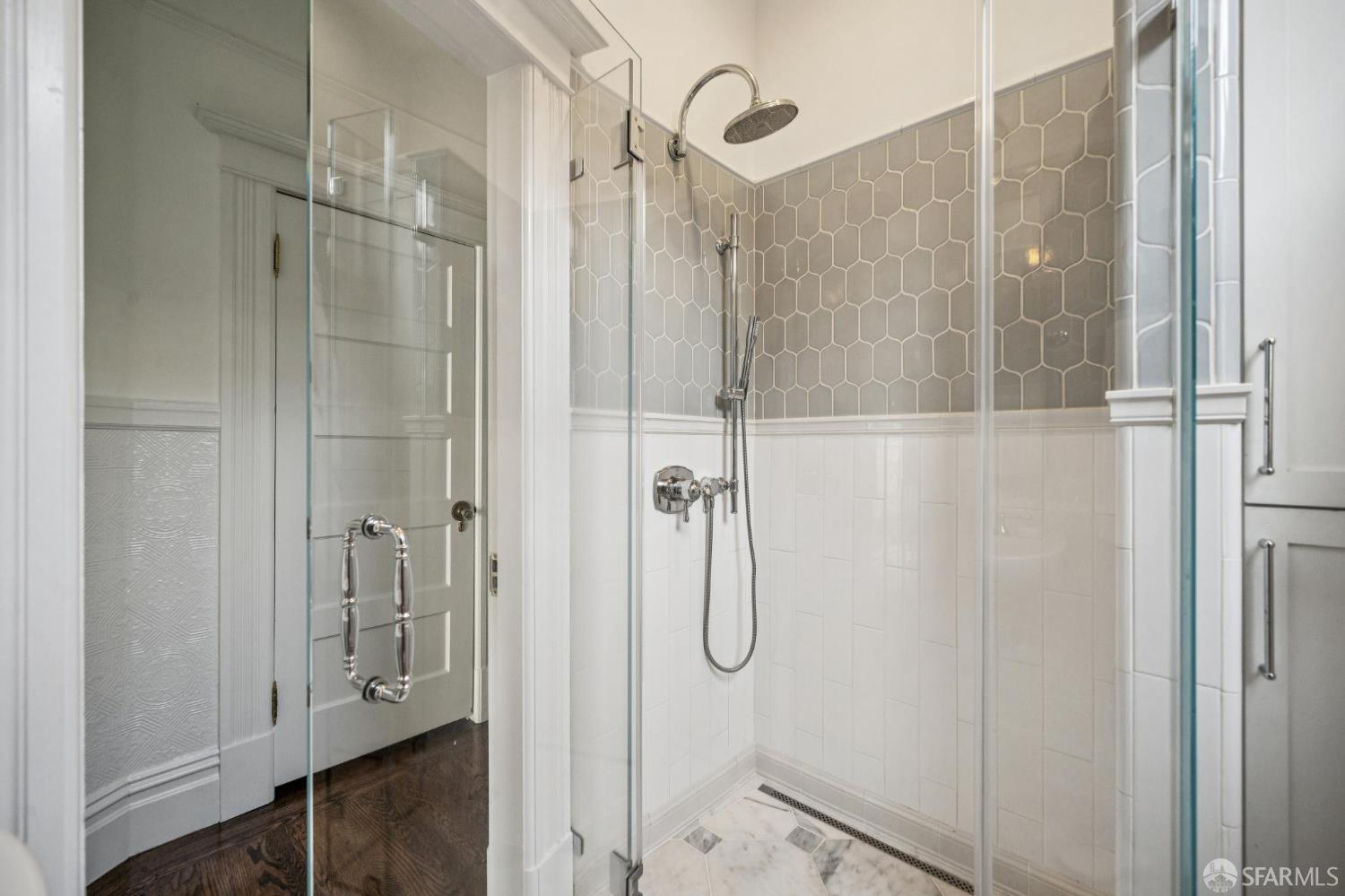 Photo #10: 426112292 Listing: Photo #10