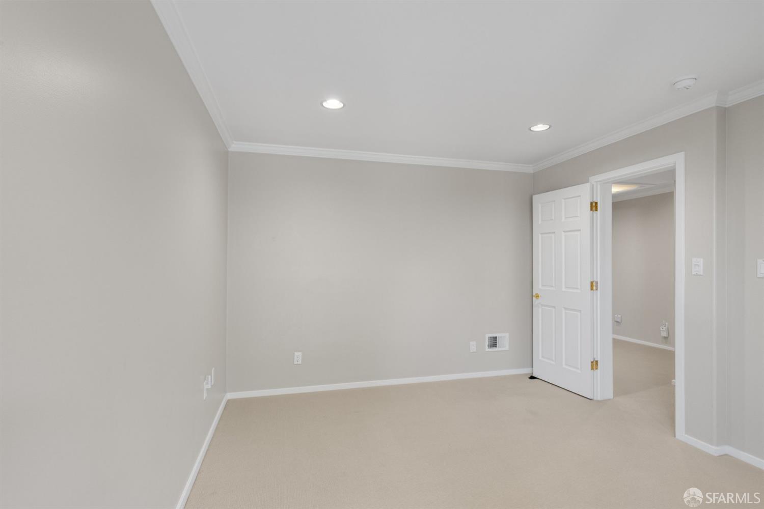 Photo #22: 426116329 Listing: Photo #22