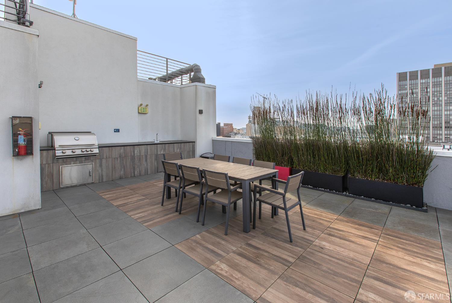 Detail Gallery Image 16 of 24 For 719 Larkin St #705,  San Francisco,  CA 94109 - 1 Beds | 1 Baths