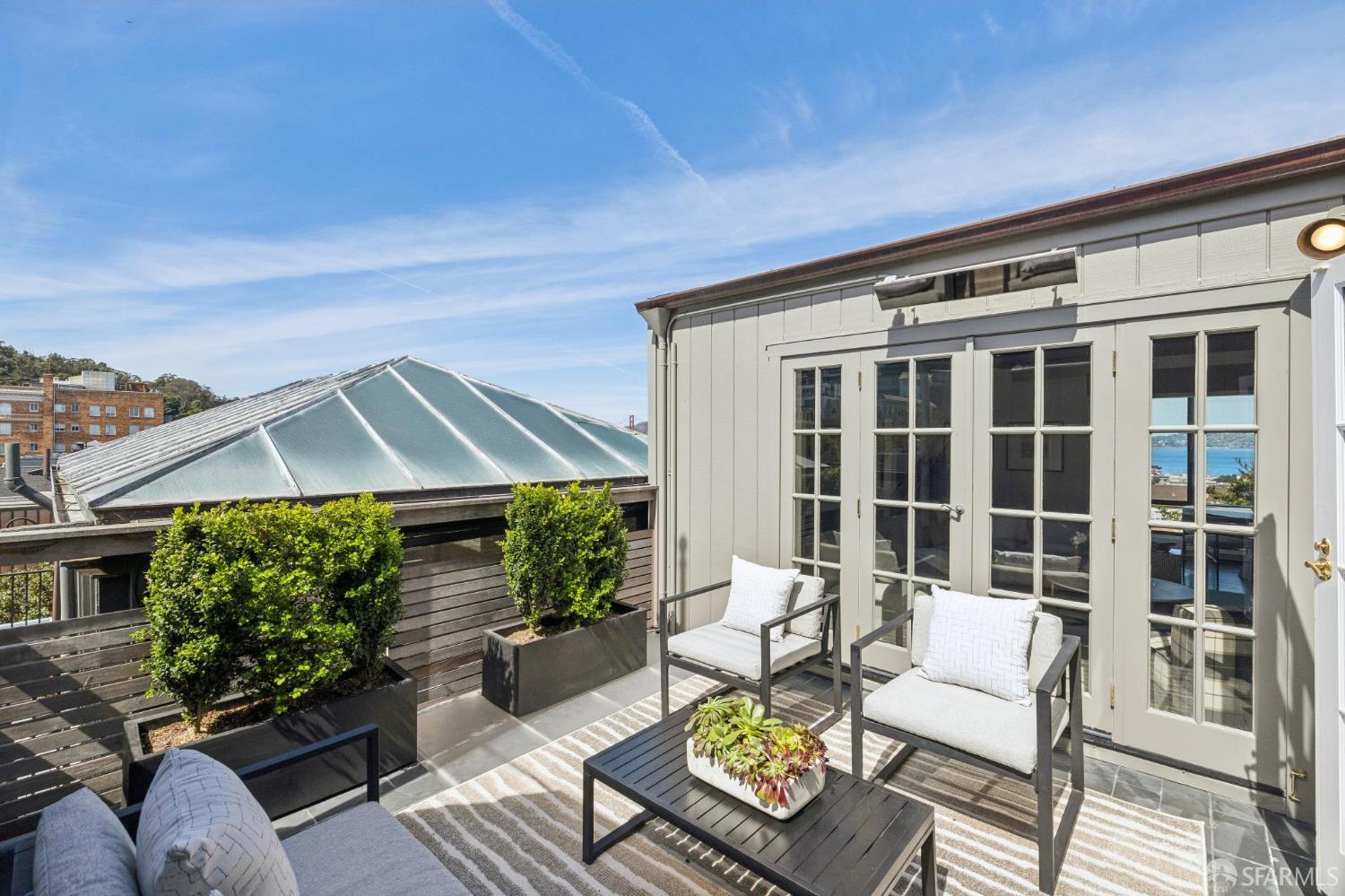 Detail Gallery Image 48 of 62 For 2684 Green St, San Francisco,  CA 94123 - 4 Beds | 4/1 Baths