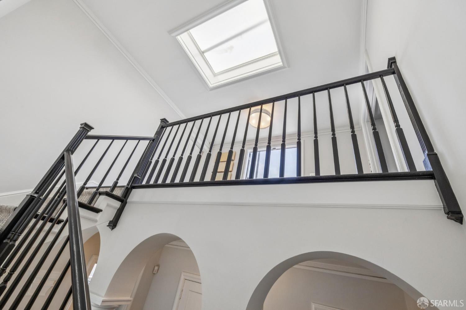 Detail Gallery Image 37 of 62 For 2684 Green St, San Francisco,  CA 94123 - 4 Beds | 4/1 Baths