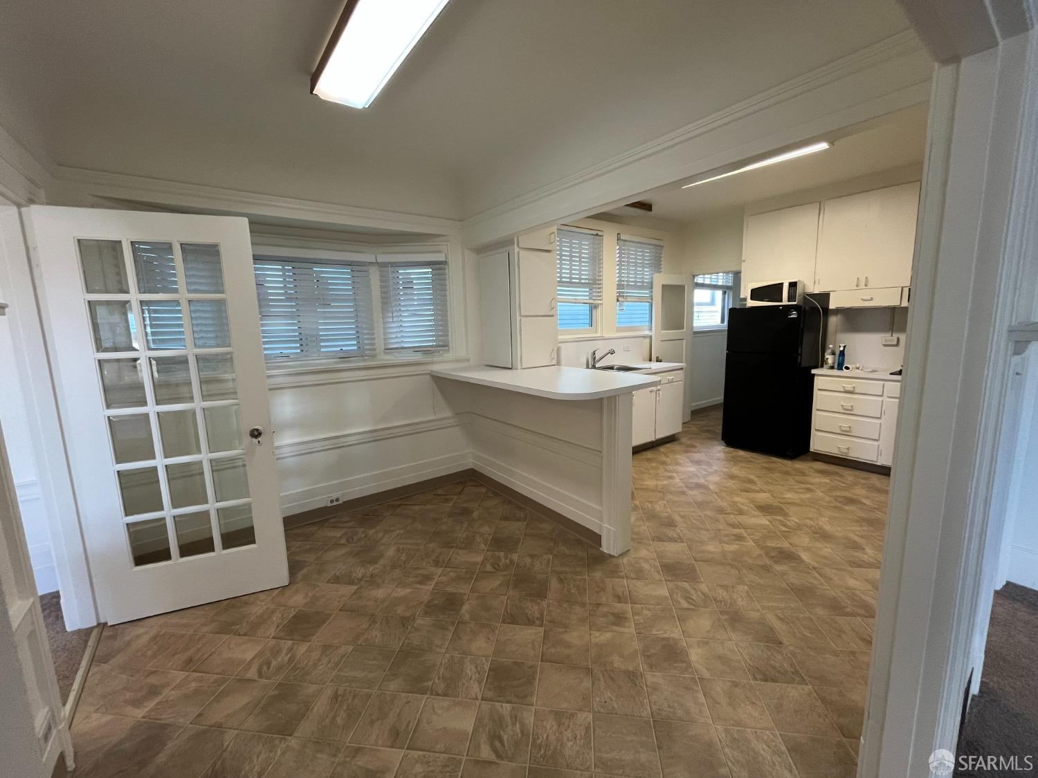 Detail Gallery Image 8 of 18 For 1479 16th Ave, San Francisco,  CA 94122 - 2 Beds | 1 Baths