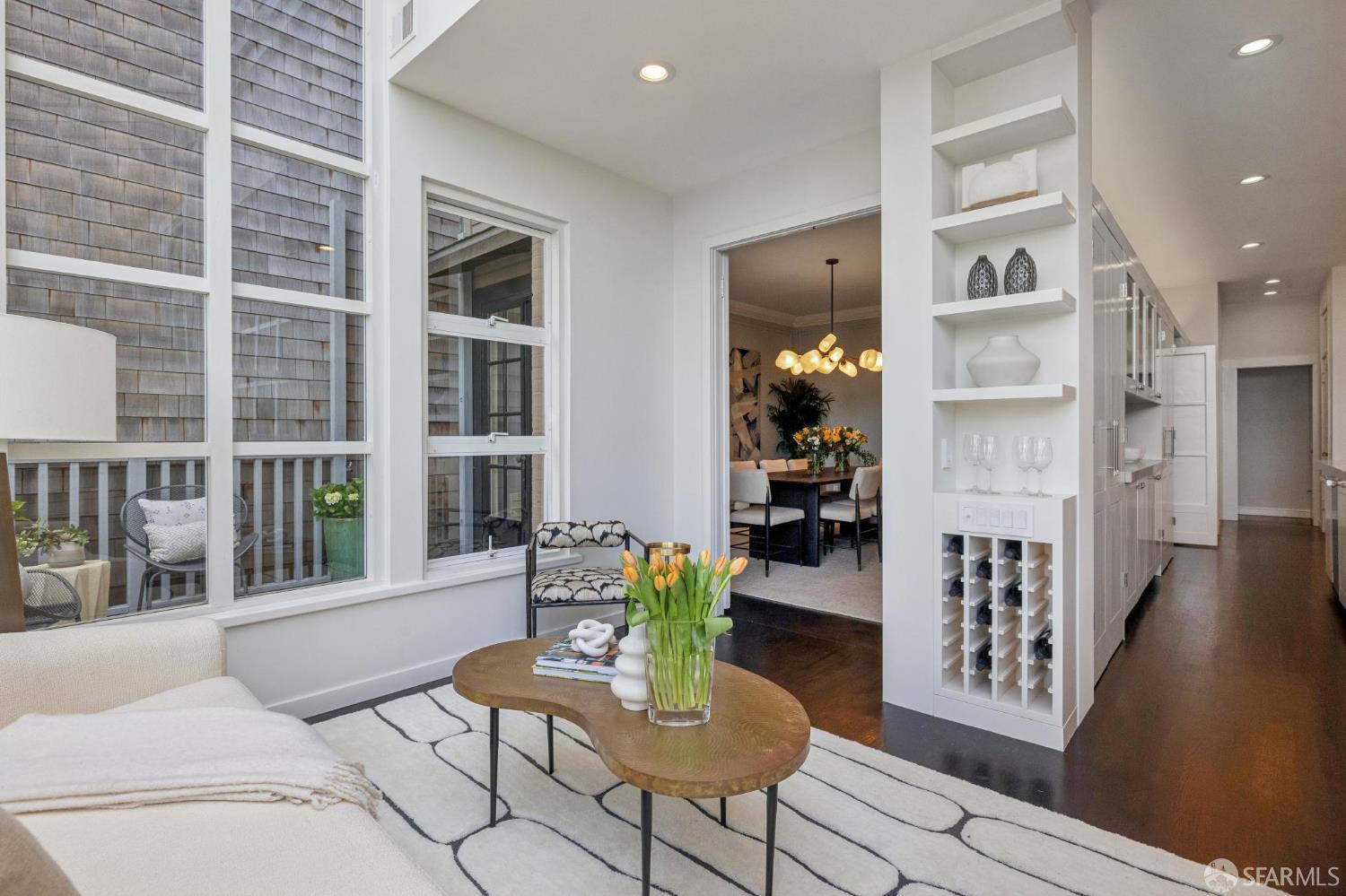 Detail Gallery Image 15 of 62 For 2684 Green St, San Francisco,  CA 94123 - 4 Beds | 4/1 Baths