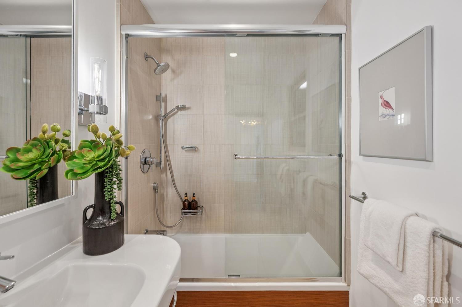 Detail Gallery Image 34 of 44 For 4901 17th St, San Francisco,  CA 94117 - 2 Beds | 1 Baths