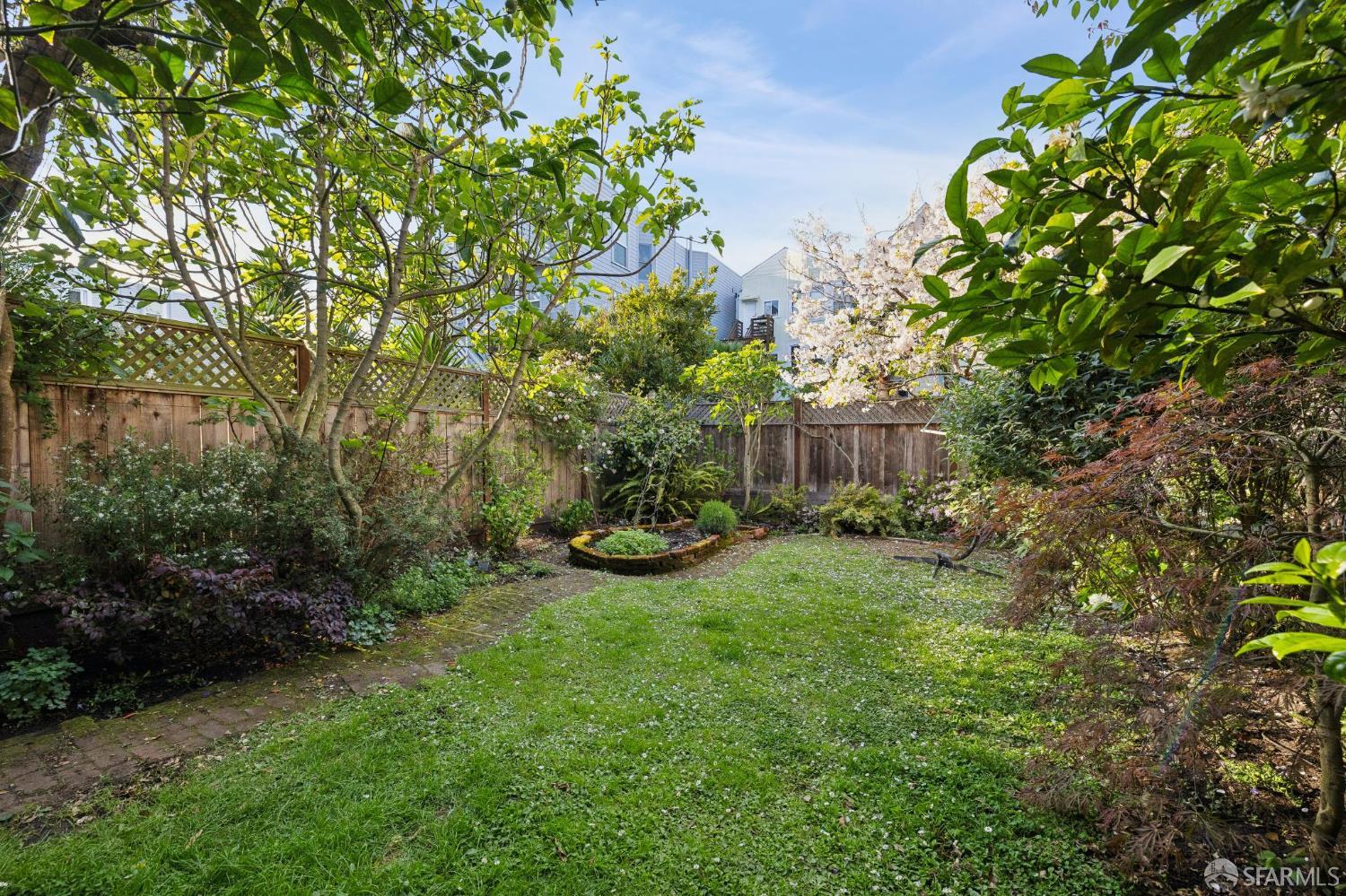 Photo #36: 426116036 Listing: Photo #36