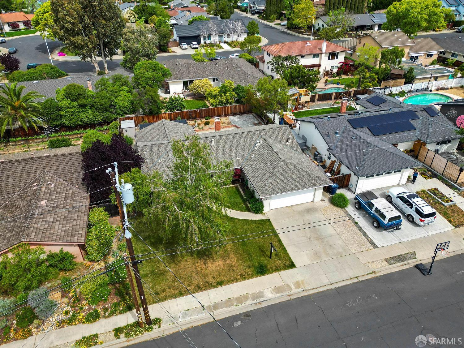 Detail Gallery Image 43 of 51 For 2290 Chateau Way, Livermore,  CA 94550 - 4 Beds | 3 Baths