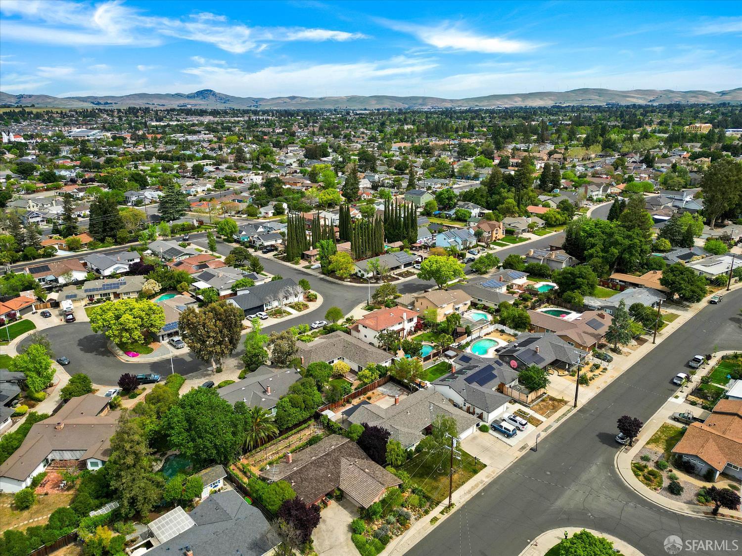 Detail Gallery Image 50 of 51 For 2290 Chateau Way, Livermore,  CA 94550 - 4 Beds | 3 Baths