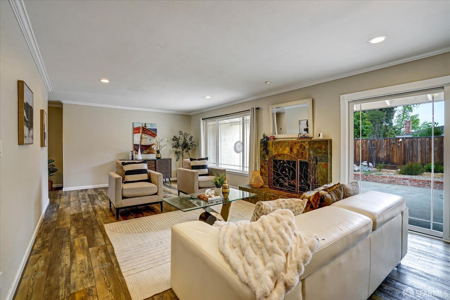 Detail Gallery Image 7 of 51 For 2290 Chateau Way, Livermore,  CA 94550 - 4 Beds | 3 Baths