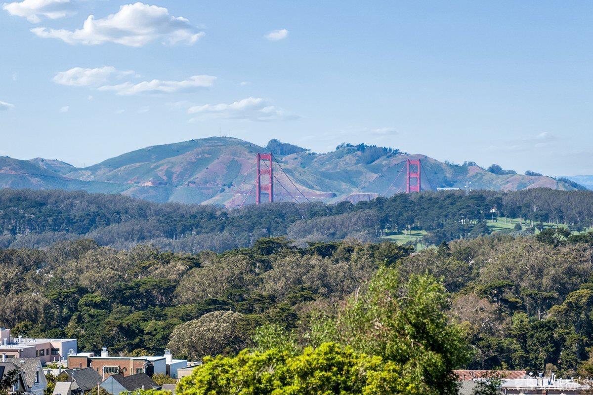 Detail Gallery Image 5 of 27 For 1577 Shrader St, San Francisco,  CA 94117 - 3 Beds | 1 Baths