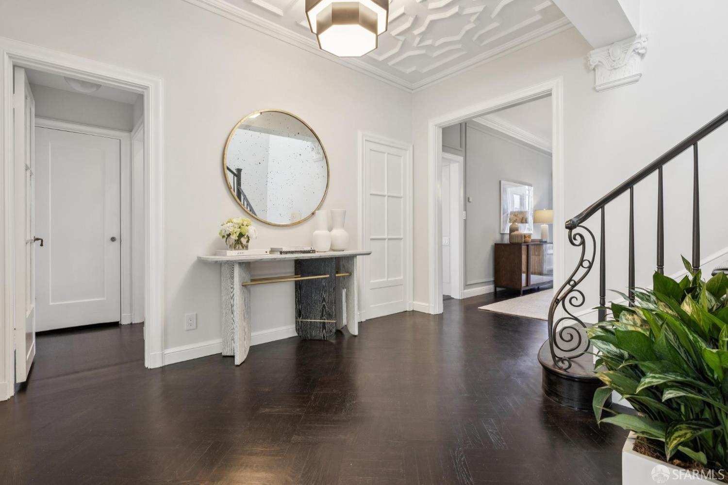 Detail Gallery Image 4 of 62 For 2684 Green St, San Francisco,  CA 94123 - 4 Beds | 4/1 Baths