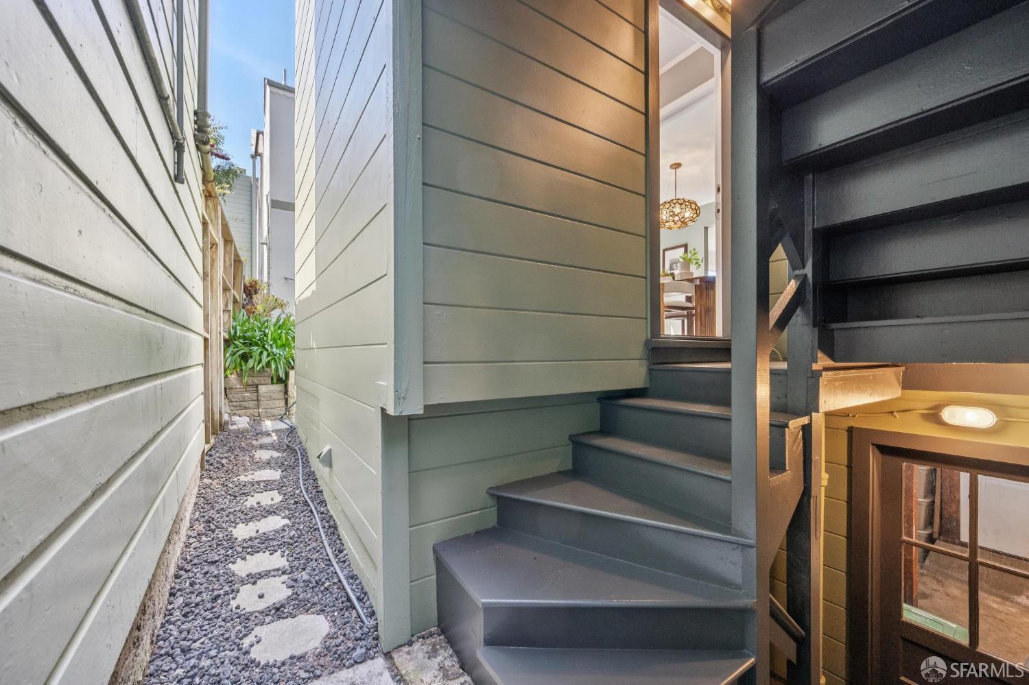 Detail Gallery Image 36 of 44 For 4901 17th St, San Francisco,  CA 94117 - 2 Beds | 1 Baths