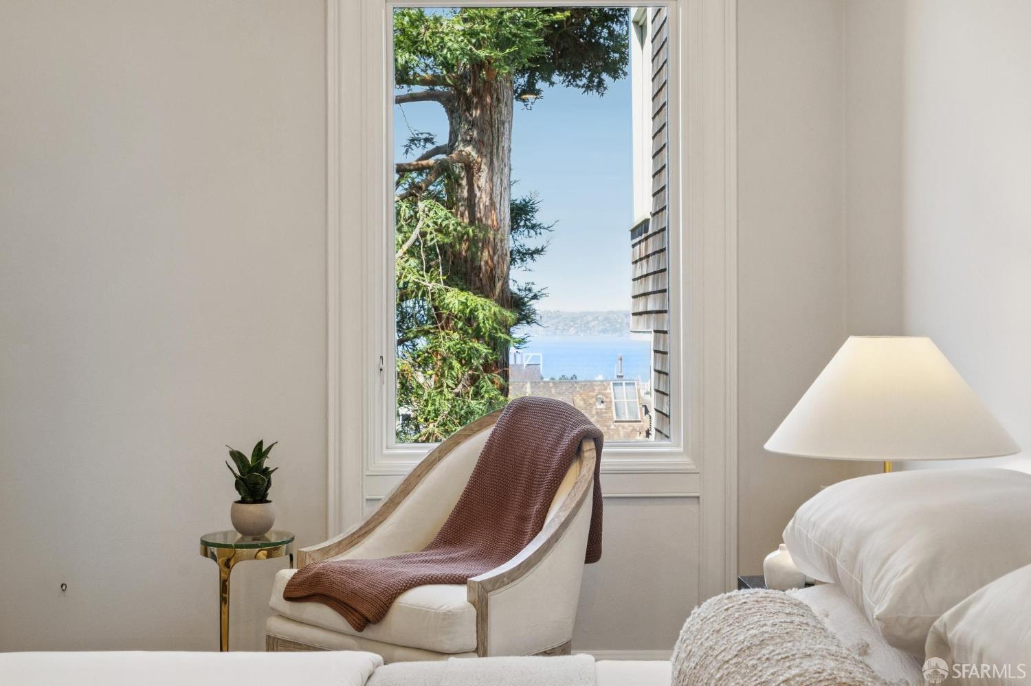 Detail Gallery Image 34 of 62 For 2684 Green St, San Francisco,  CA 94123 - 4 Beds | 4/1 Baths