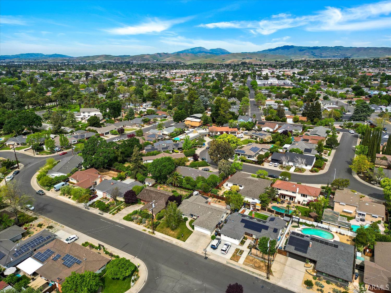 Detail Gallery Image 49 of 51 For 2290 Chateau Way, Livermore,  CA 94550 - 4 Beds | 3 Baths