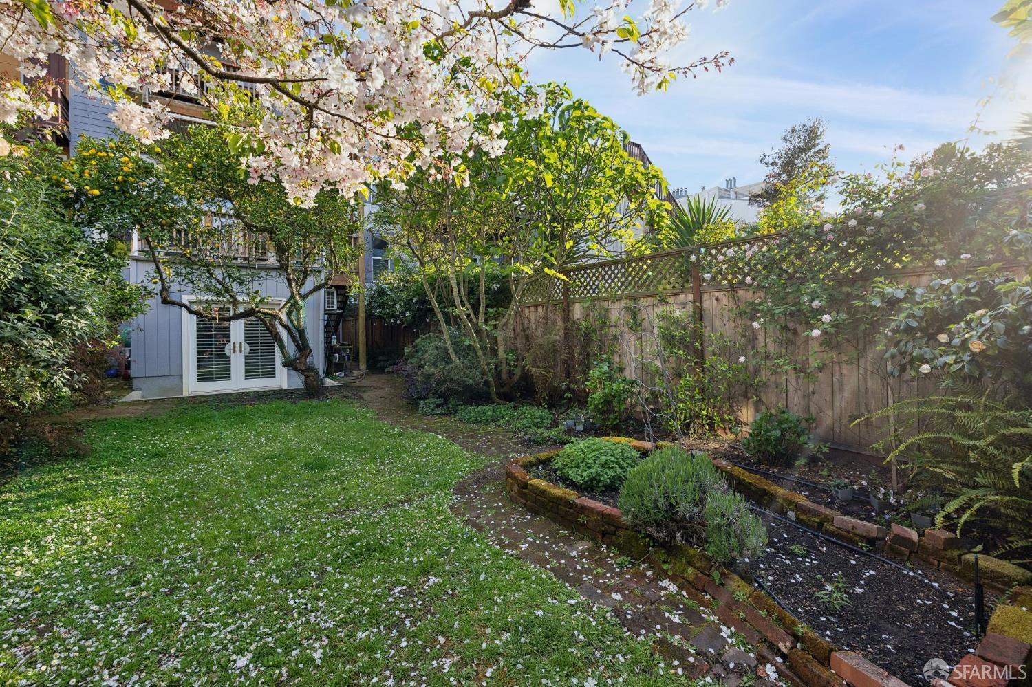 Photo #15: 426116036 Listing: Photo #15