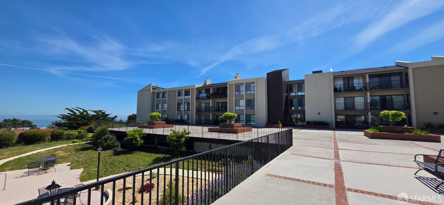 Detail Gallery Image 21 of 29 For 1550 Frontera Way #109,  Millbrae,  CA 94030 - 2 Beds | 2 Baths