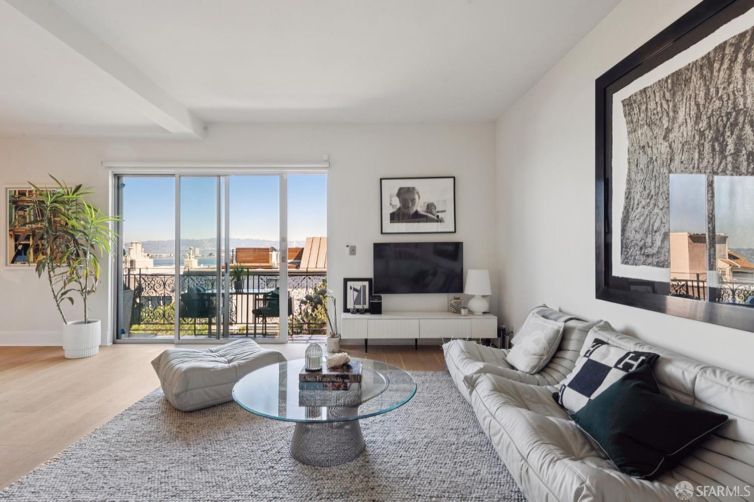Photo #12: 426116473 Listing: Photo #12