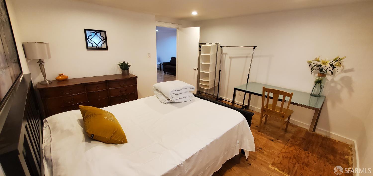 Detail Gallery Image 33 of 53 For 905 Ashbury St, San Francisco,  CA 94117 - – Beds | – Baths