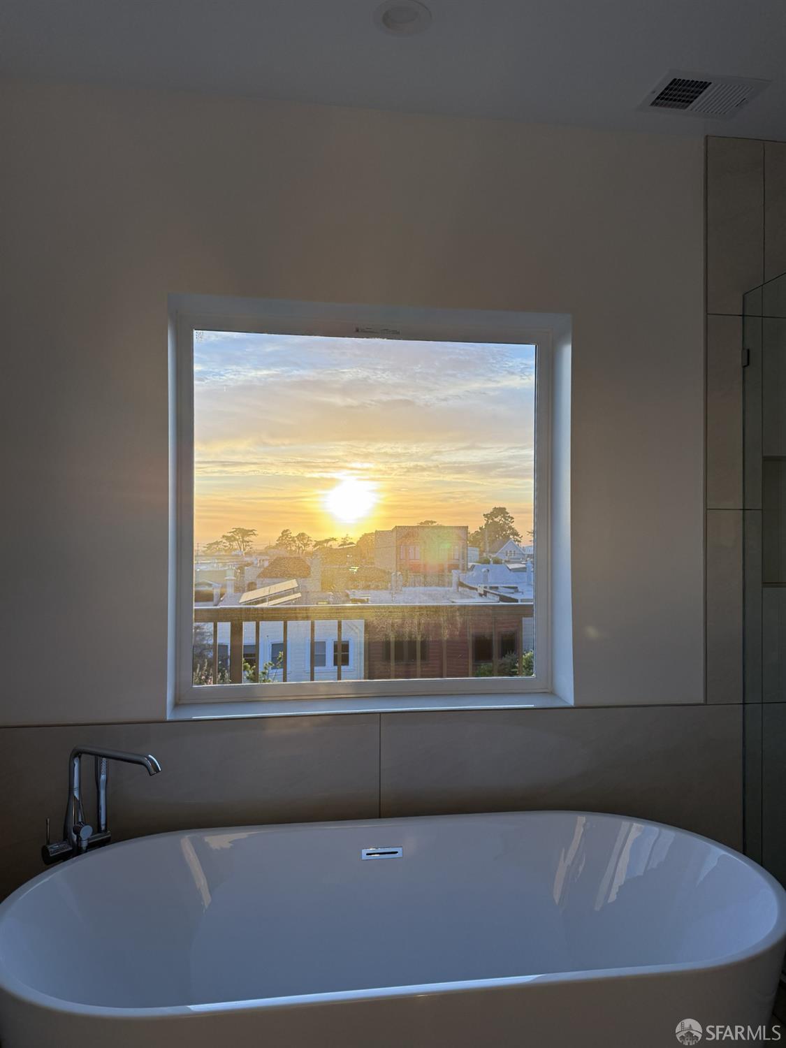 Detail Gallery Image 47 of 93 For 2479 31st Ave, San Francisco,  CA 94116 - 5 Beds | 4 Baths