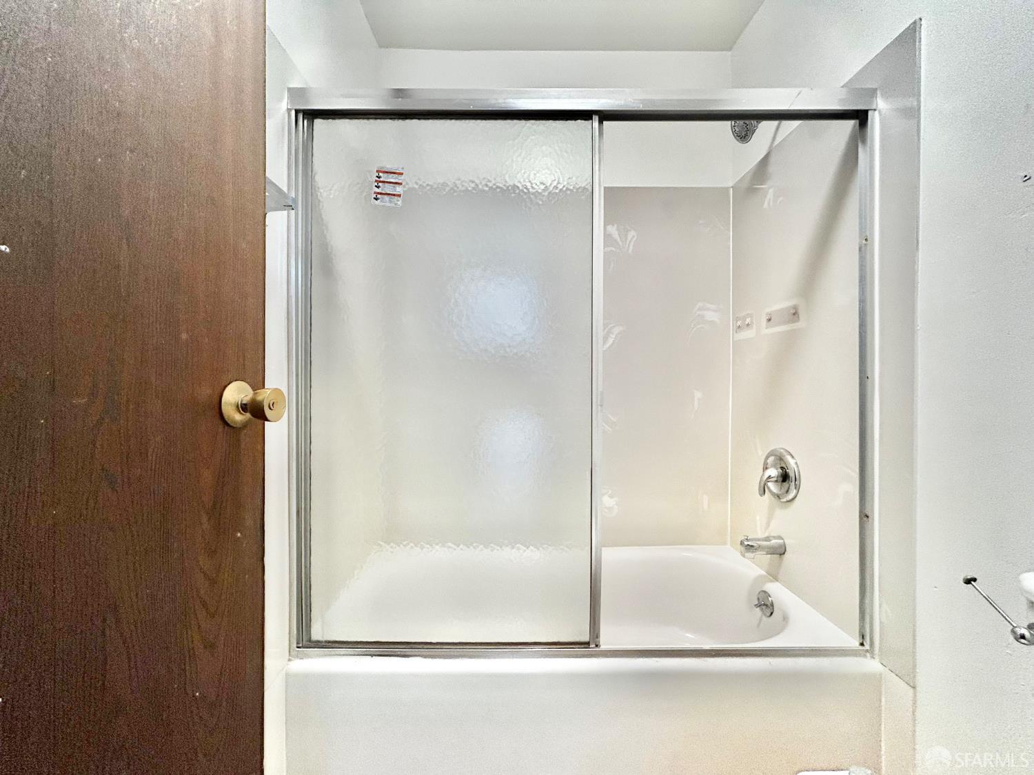 Detail Gallery Image 13 of 42 For 19 Blossom Ct, Daly City,  CA 94014 - 3 Beds | 2 Baths