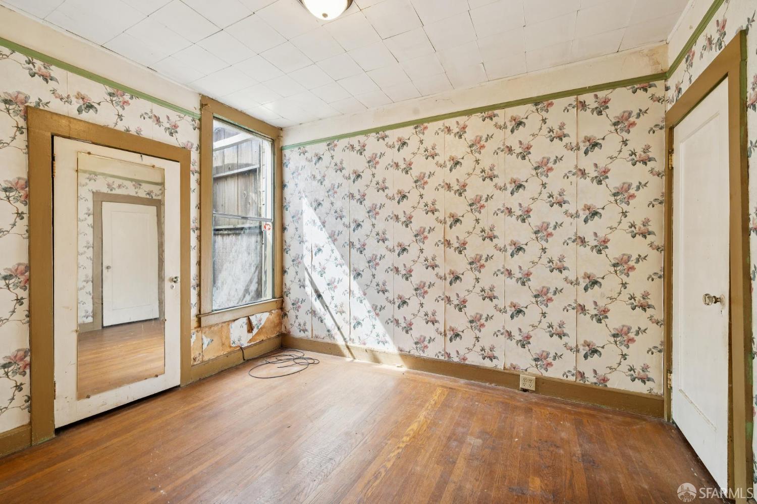 Detail Gallery Image 18 of 36 For 543 Jersey St, San Francisco,  CA 94114 - 3 Beds | 1 Baths