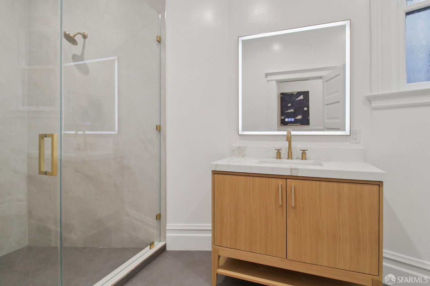 Detail Gallery Image 9 of 31 For 18 Sanchez St #18,  San Francisco,  CA 94114 - 3 Beds | 2 Baths