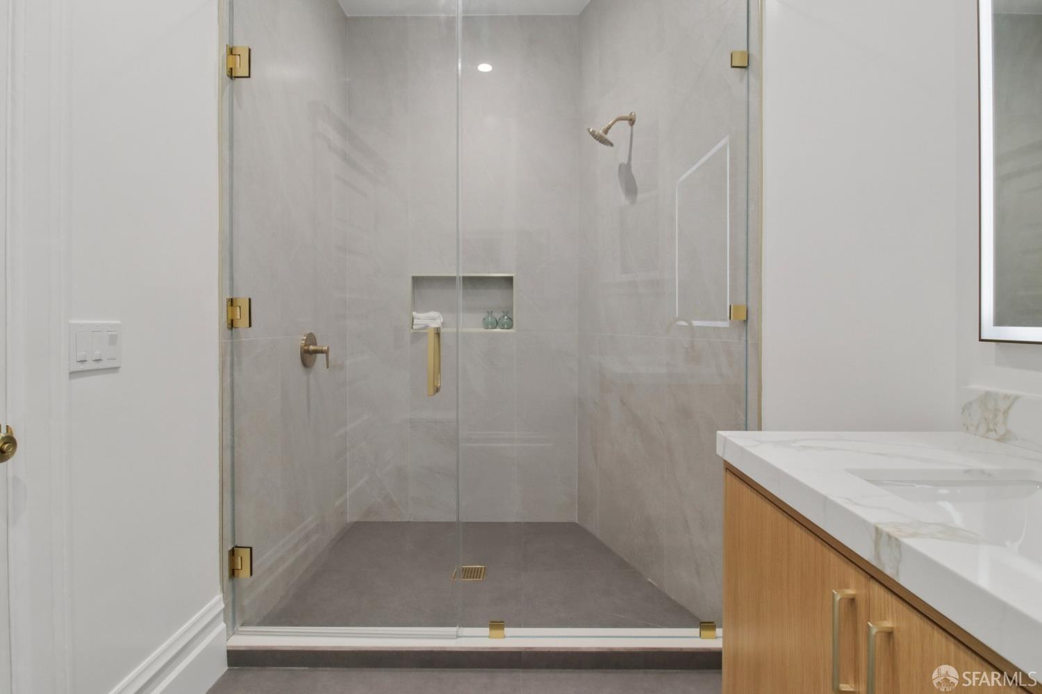 Detail Gallery Image 10 of 31 For 18 Sanchez St #18,  San Francisco,  CA 94114 - 3 Beds | 2 Baths