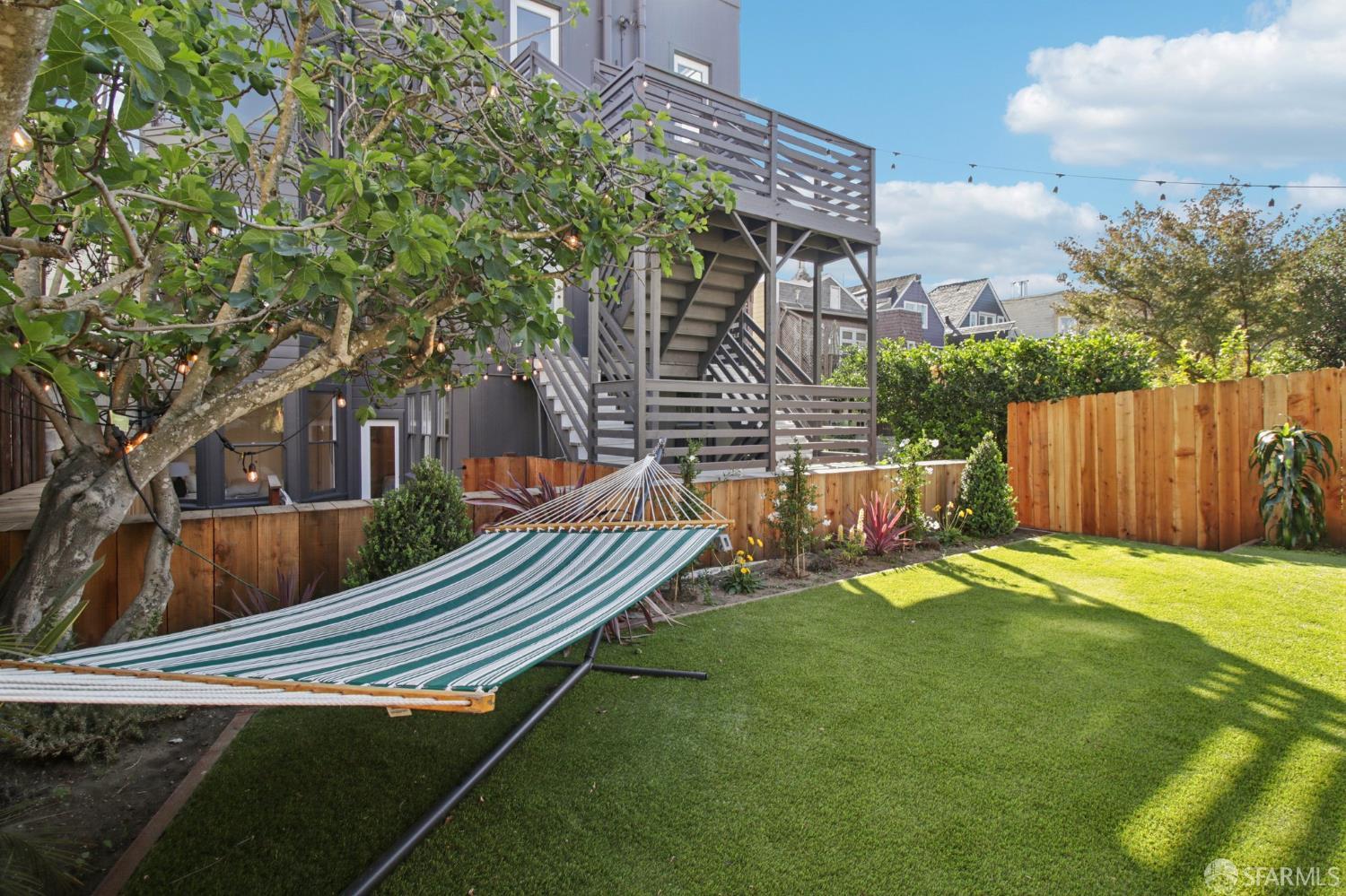 Detail Gallery Image 21 of 31 For 18 Sanchez St #18,  San Francisco,  CA 94114 - 3 Beds | 2 Baths