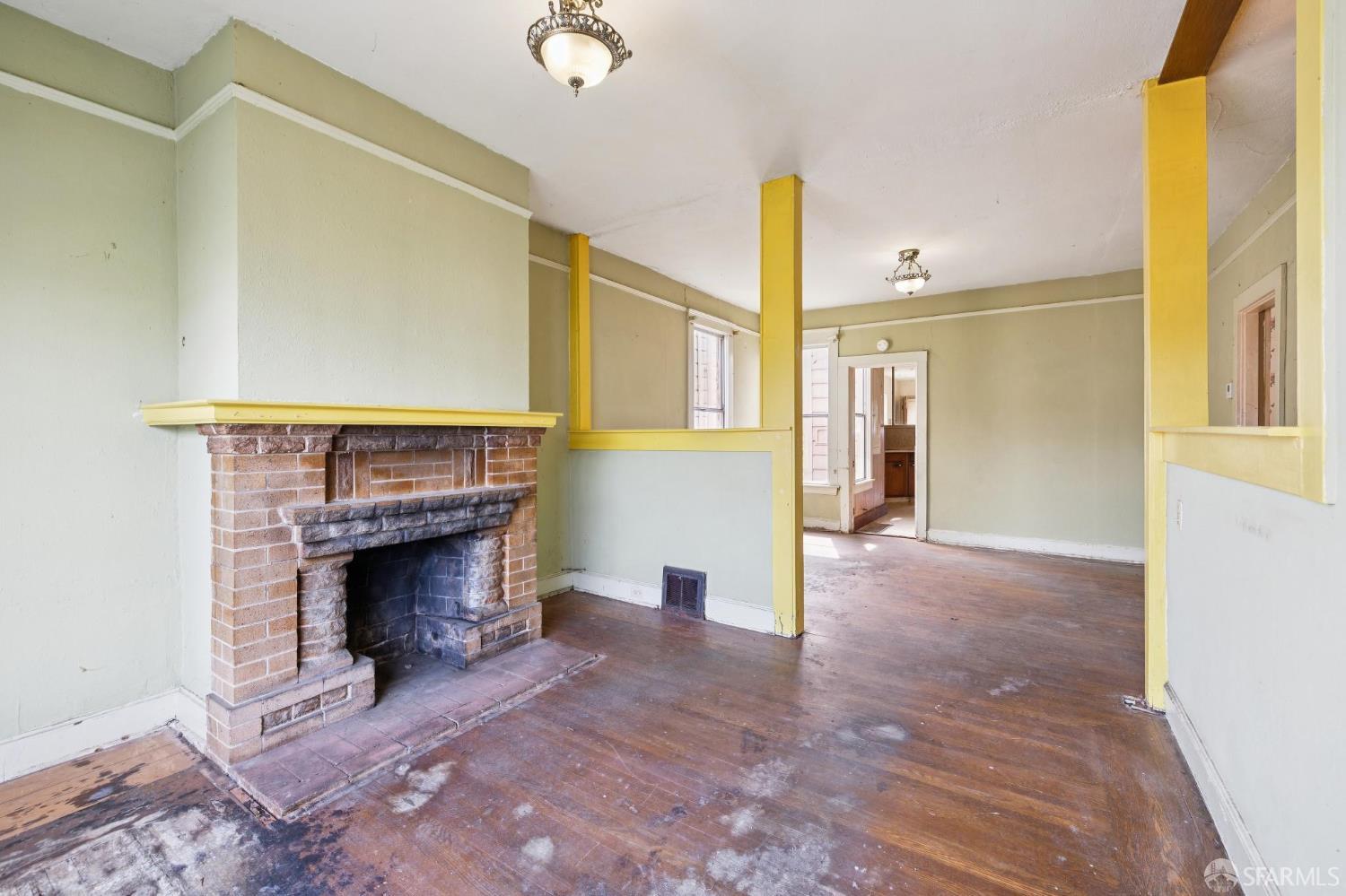 Detail Gallery Image 7 of 36 For 543 Jersey St, San Francisco,  CA 94114 - 3 Beds | 1 Baths