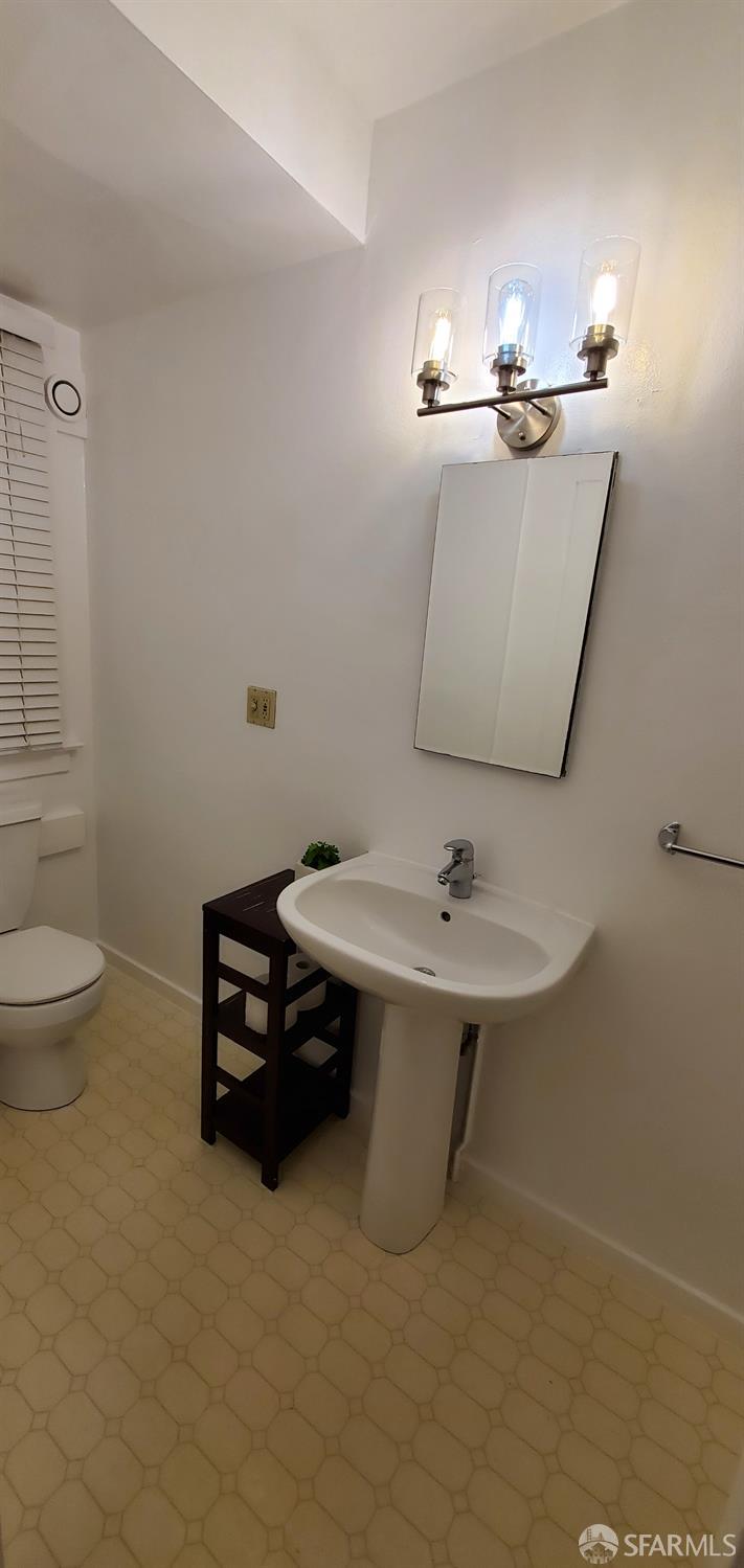 Detail Gallery Image 9 of 53 For 905 Ashbury St, San Francisco,  CA 94117 - – Beds | – Baths