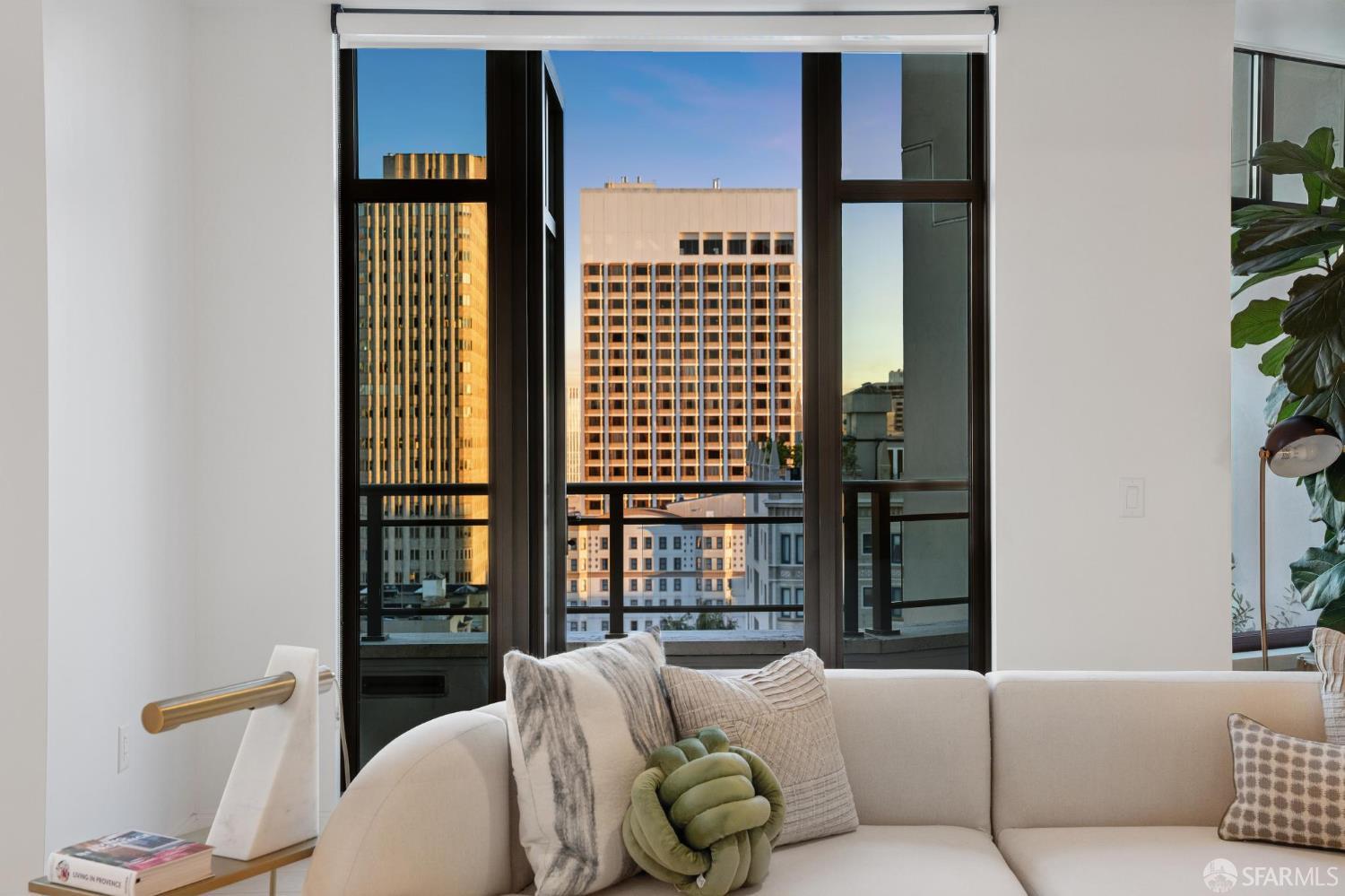 Photo #9: 426115342 Listing: Photo #9