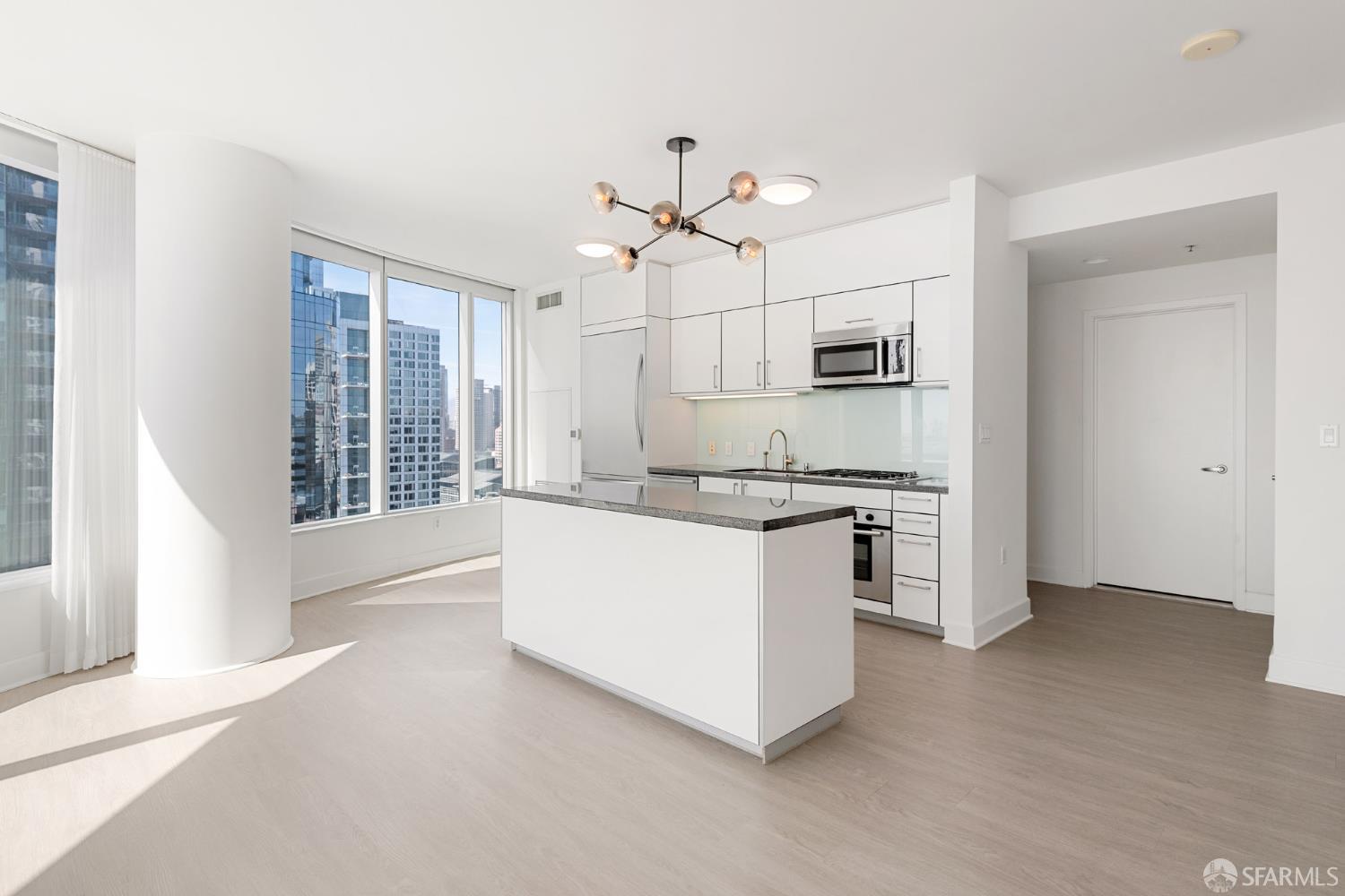 Detail Gallery Image 5 of 42 For 301 Main St 25f,  San Francisco,  CA 94105 - 2 Beds | 2 Baths