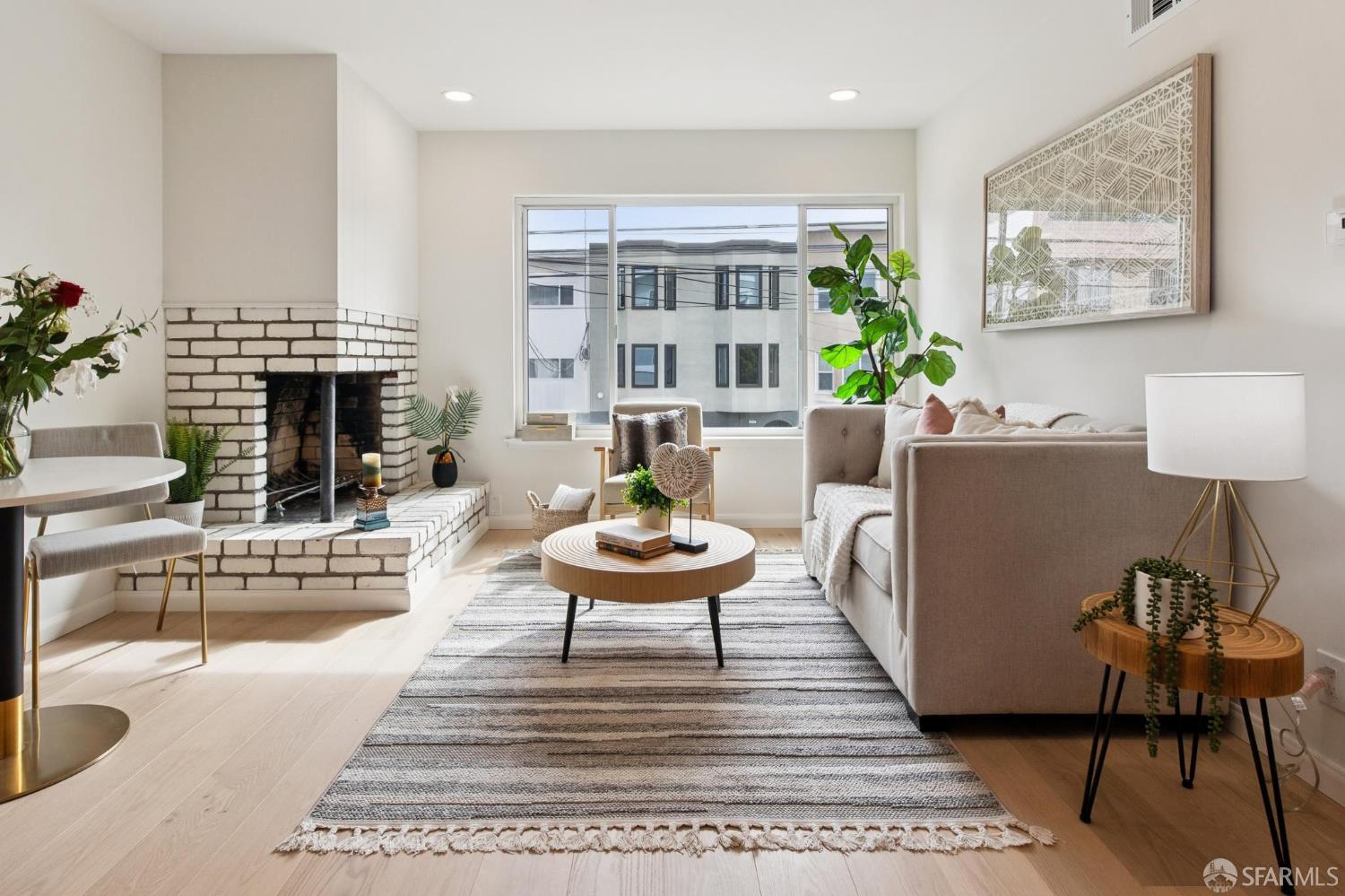 Detail Gallery Image 5 of 15 For 471 23rd Ave #1,  San Francisco,  CA 94121 - 2 Beds | 1 Baths