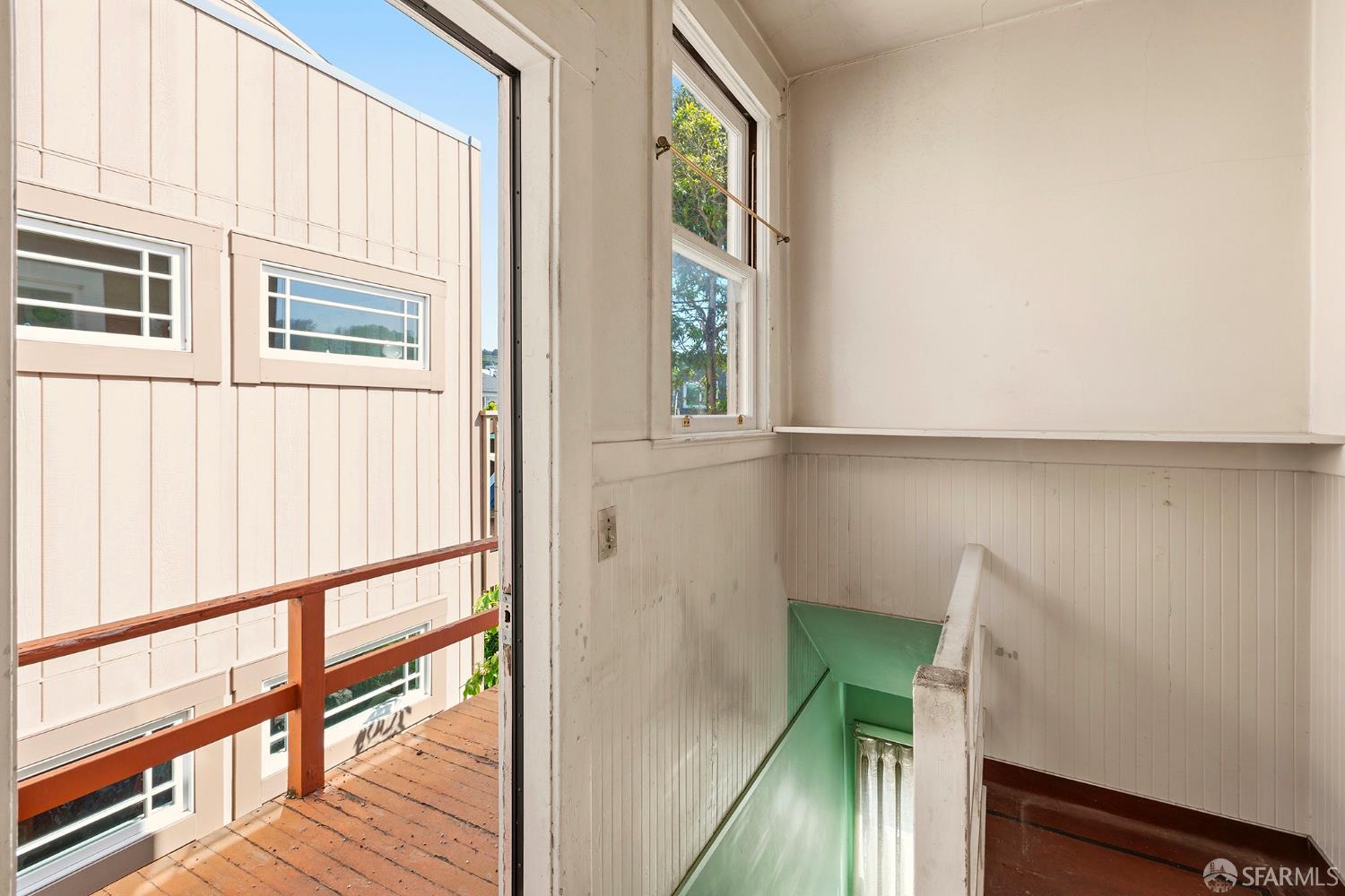 Detail Gallery Image 10 of 26 For 711 Vienna St, San Francisco,  CA 94112 - 2 Beds | 1 Baths