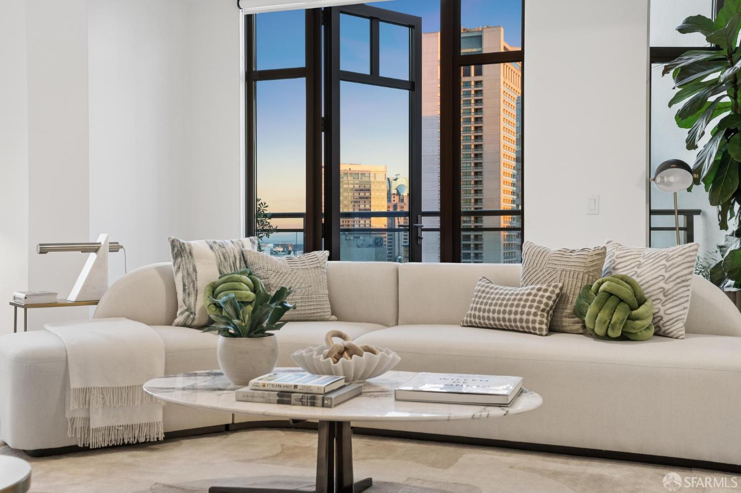 Photo #3: 426115342 Listing: Photo #3