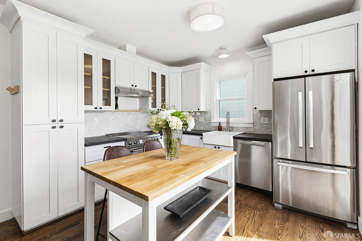 Detail Gallery Image 17 of 68 For 1610 Oregon St, Berkeley,  CA 94703 - 3 Beds | 2/1 Baths