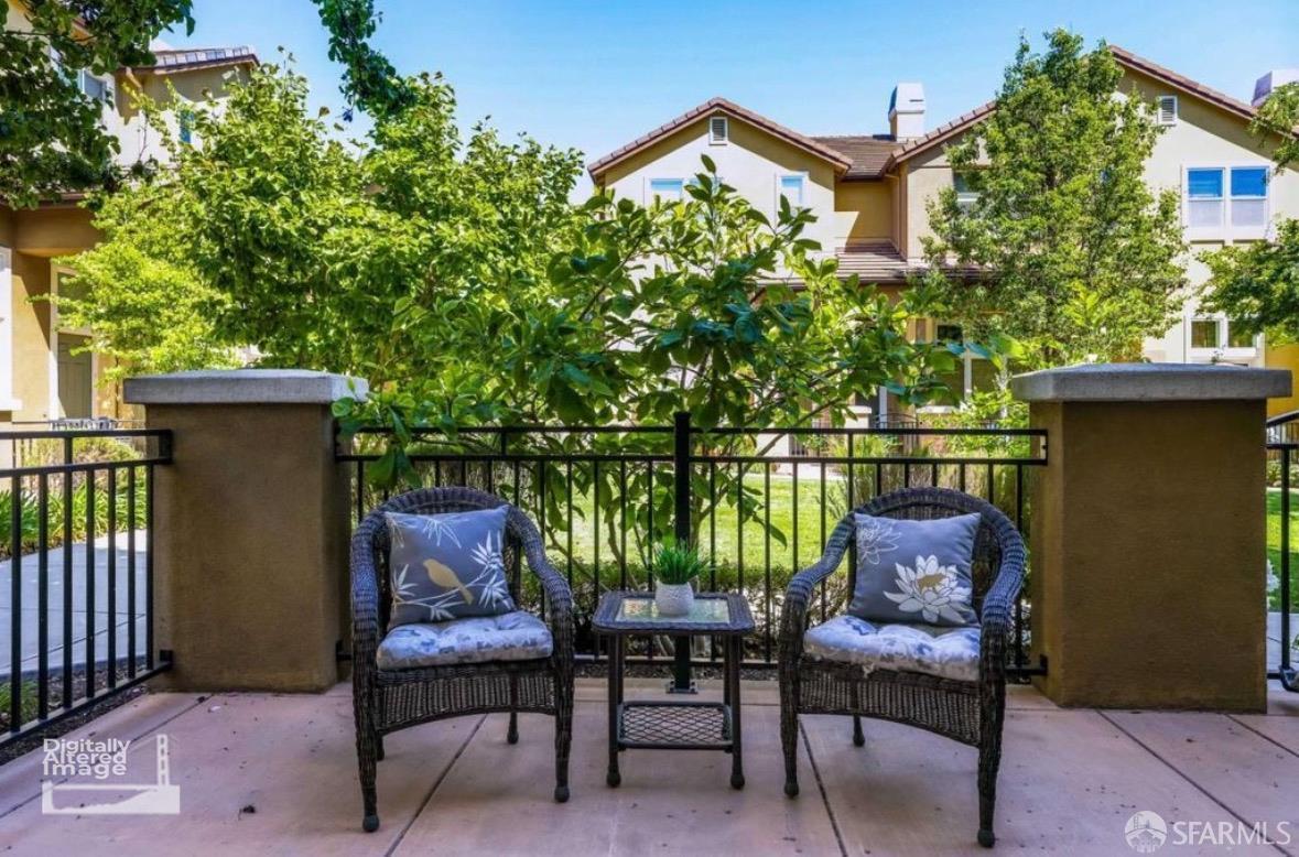 Detail Gallery Image 17 of 28 For 1194 Gliessen Ter, Sunnyvale,  CA 94089 - 2 Beds | 2/1 Baths