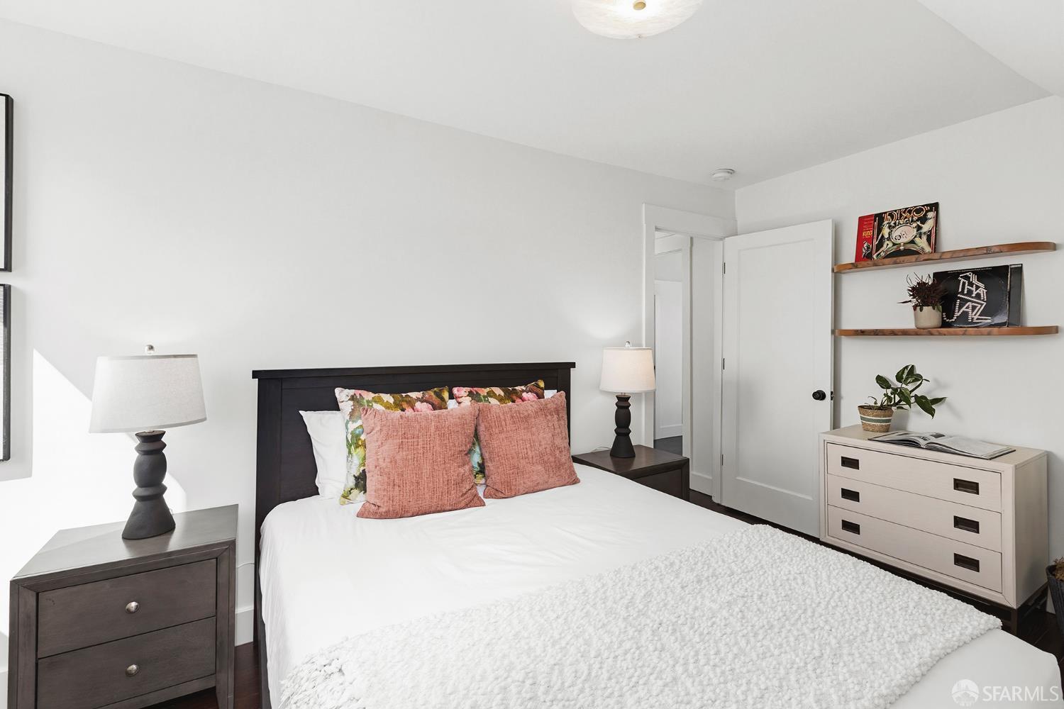 Detail Gallery Image 36 of 68 For 1610 Oregon St, Berkeley,  CA 94703 - 3 Beds | 2/1 Baths