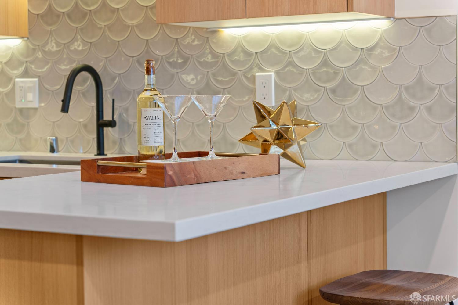 Detail Gallery Image 14 of 86 For 147 Gaven St, San Francisco,  CA 94134 - 3 Beds | 3 Baths