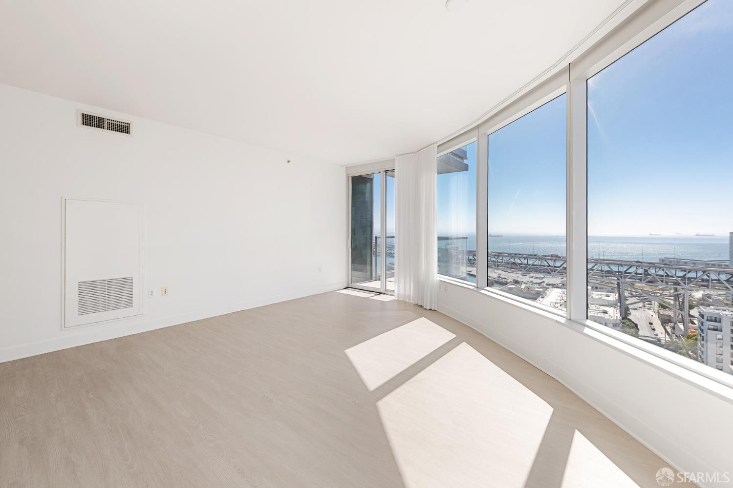 Detail Gallery Image 3 of 42 For 301 Main St 25f,  San Francisco,  CA 94105 - 2 Beds | 2 Baths