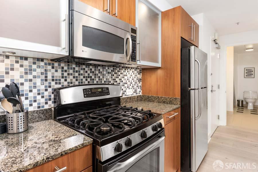 Detail Gallery Image 3 of 22 For 50 Lansing St #101,  San Francisco,  CA 94105 - 1 Beds | 1 Baths