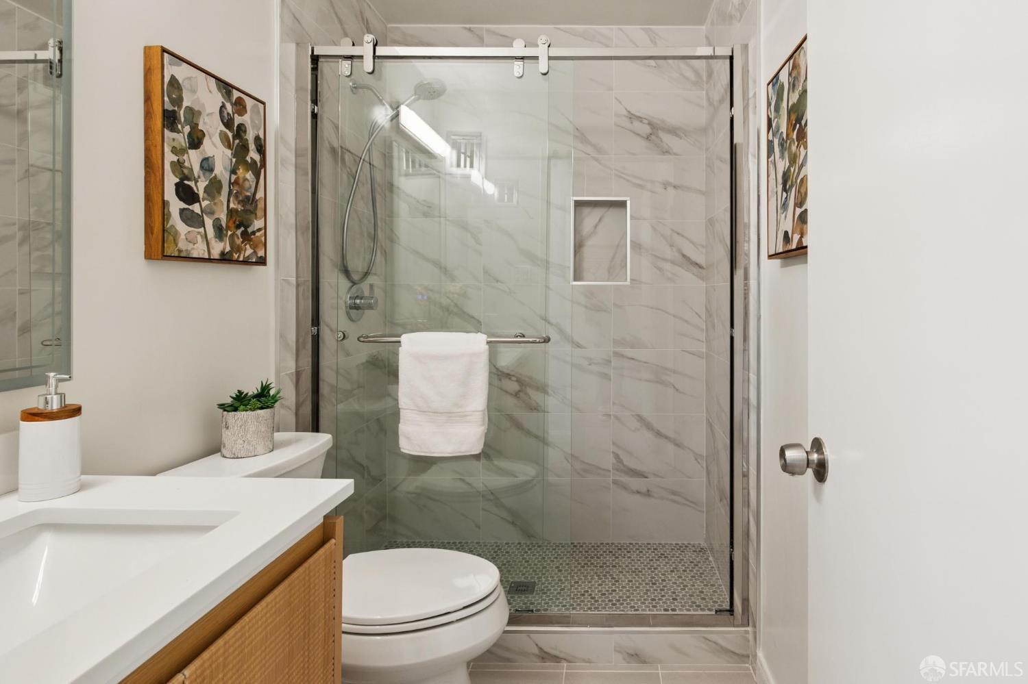 Detail Gallery Image 12 of 15 For 471 23rd Ave #1,  San Francisco,  CA 94121 - 2 Beds | 1 Baths