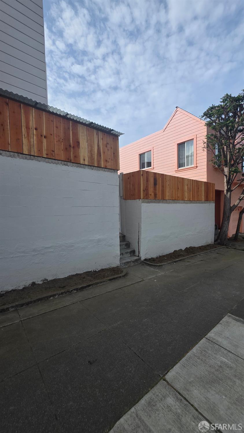 Detail Gallery Image 28 of 31 For 2601 24th Ave, San Francisco,  CA 94116 - 4 Beds | 2 Baths