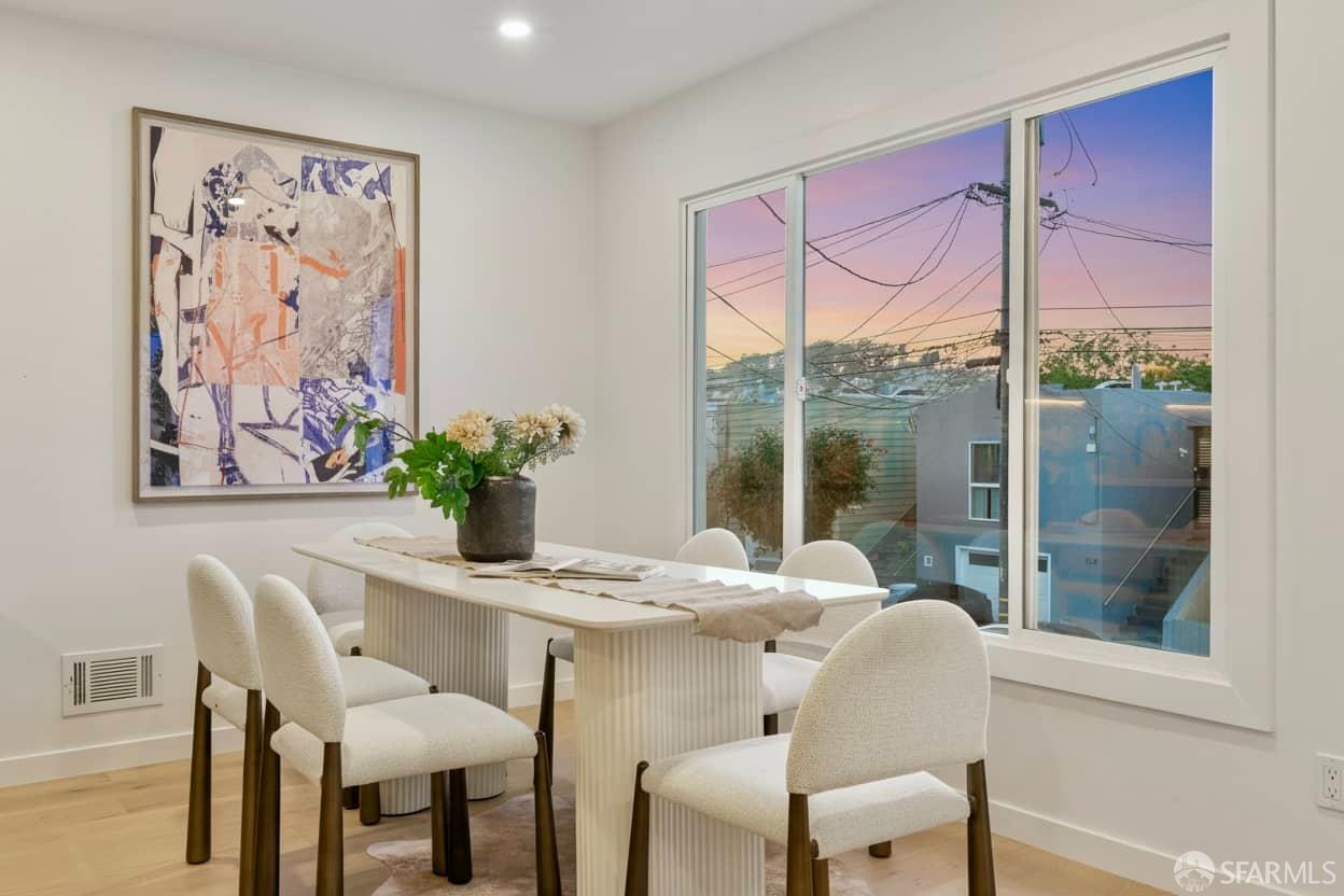 Detail Gallery Image 10 of 86 For 147 Gaven St, San Francisco,  CA 94134 - 3 Beds | 3 Baths