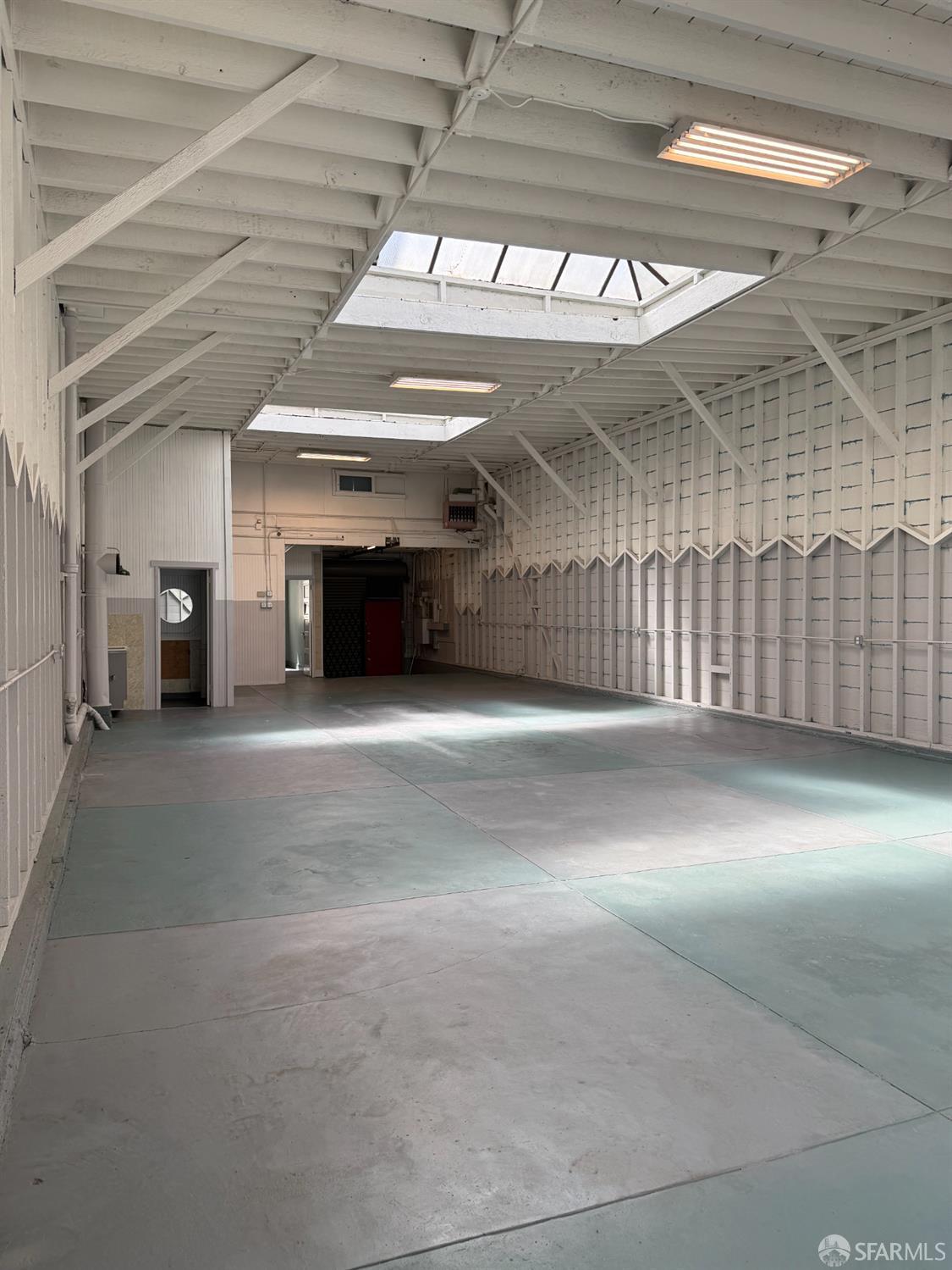 Detail Gallery Image 4 of 18 For 29 Moss St, San Francisco,  CA 94103 - – Beds | – Baths