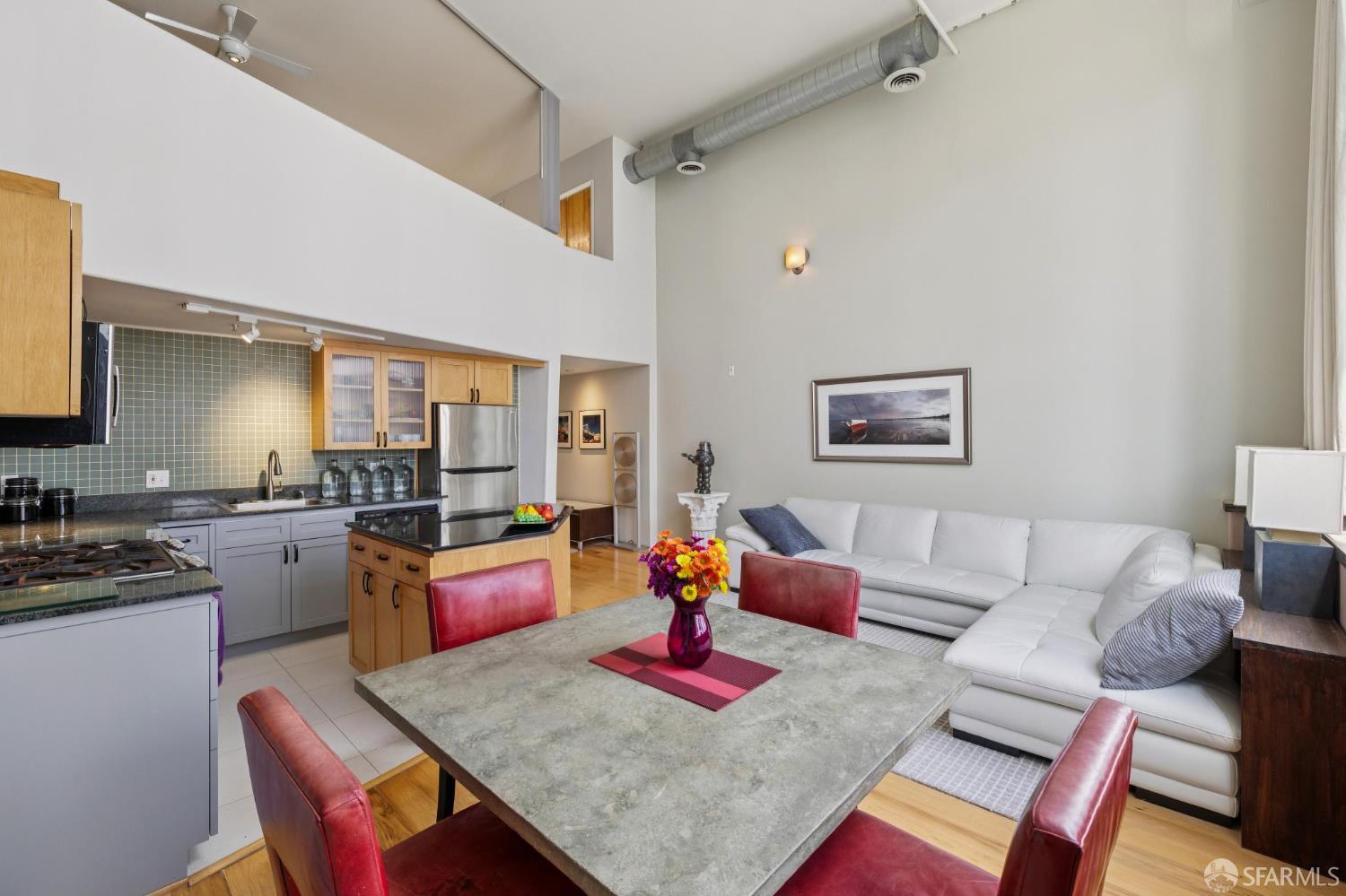 Detail Gallery Image 11 of 37 For 18 Lansing St #302,  San Francisco,  CA 94117 - 1 Beds | 1/1 Baths