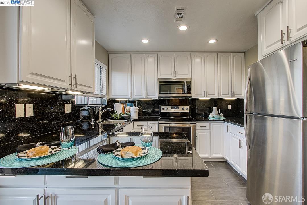 Detail Gallery Image 37 of 59 For 1036 Clubhouse Dr, Hayward,  CA 94541 - 3 Beds | 2/1 Baths